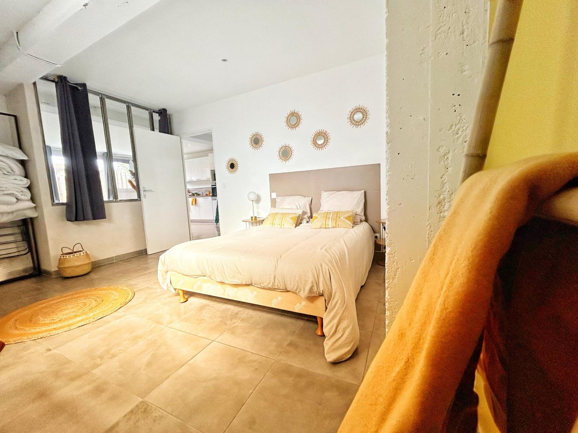 Doux Rouinet Cocoon Apartment Fourques  Exterior photo
