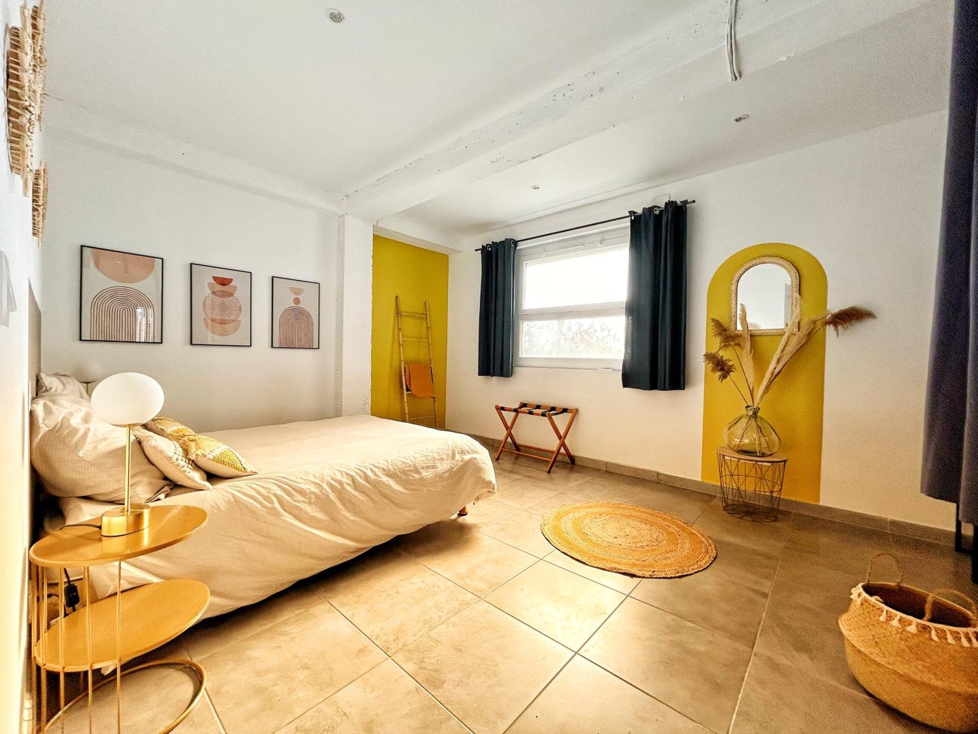 Doux Rouinet Cocoon Apartment Fourques  Exterior photo