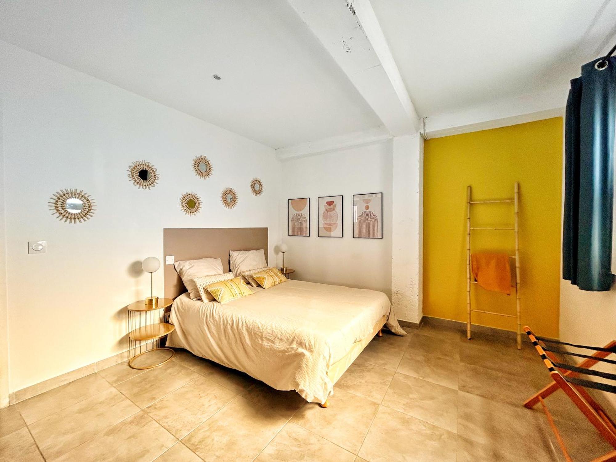Doux Rouinet Cocoon Apartment Fourques  Exterior photo